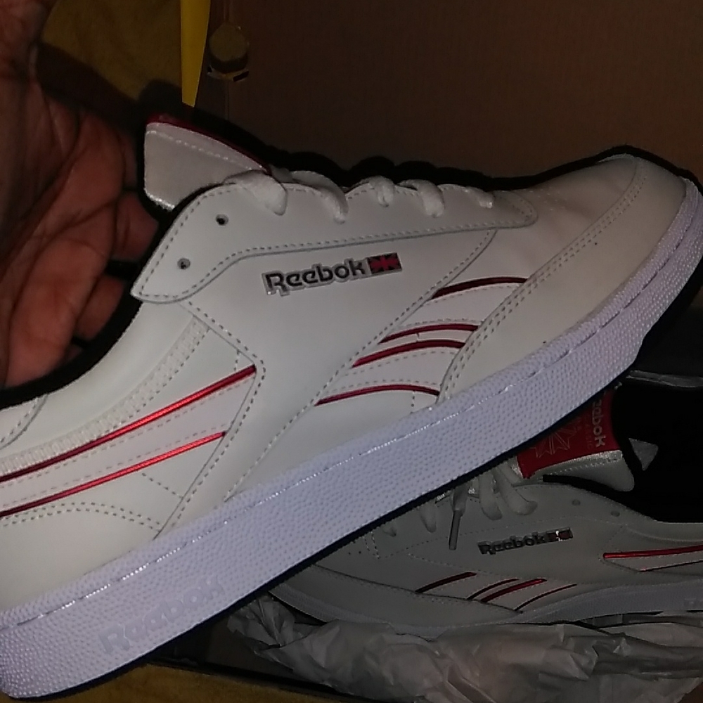 Reebok - Picture 7 of 10